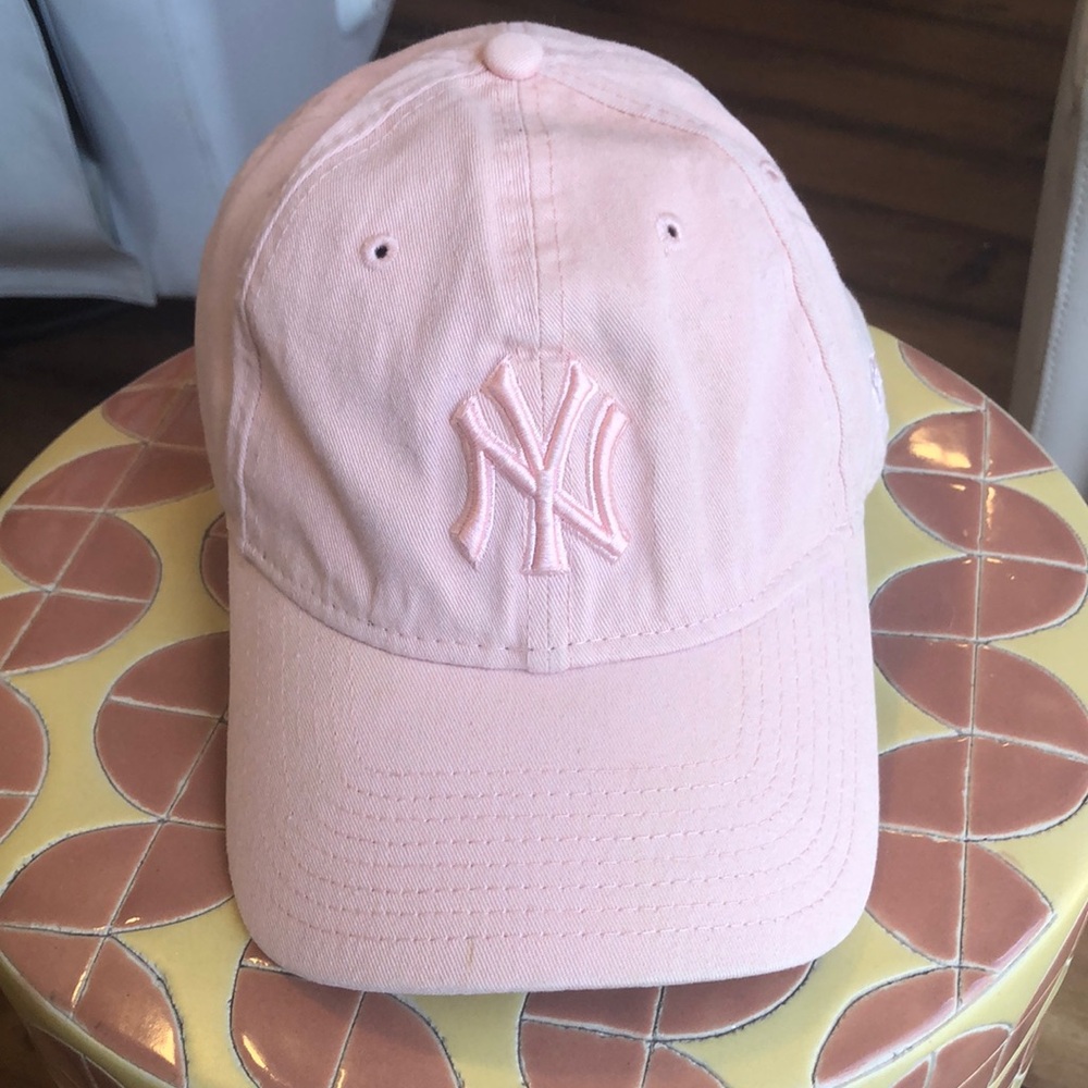 💕3/$40💕Pink NY Yankees Monochrome Baseball Hat
